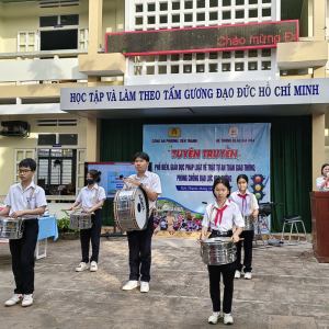 SINH HOẠT CHUYÊN ĐỀ “GIÁO DỤC PHÁP LUẬT VỀ AN TOÀN GIAO THÔNG” NĂM HỌC 2025–2026