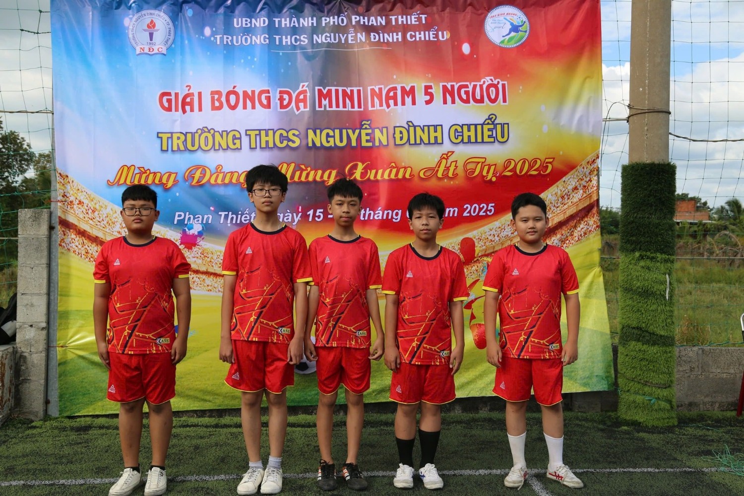Giải bóng đá mini năm học 2024 - 2025