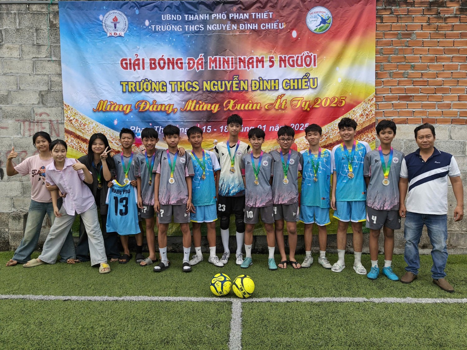 Giải bóng đá mini năm học 2024 - 2025