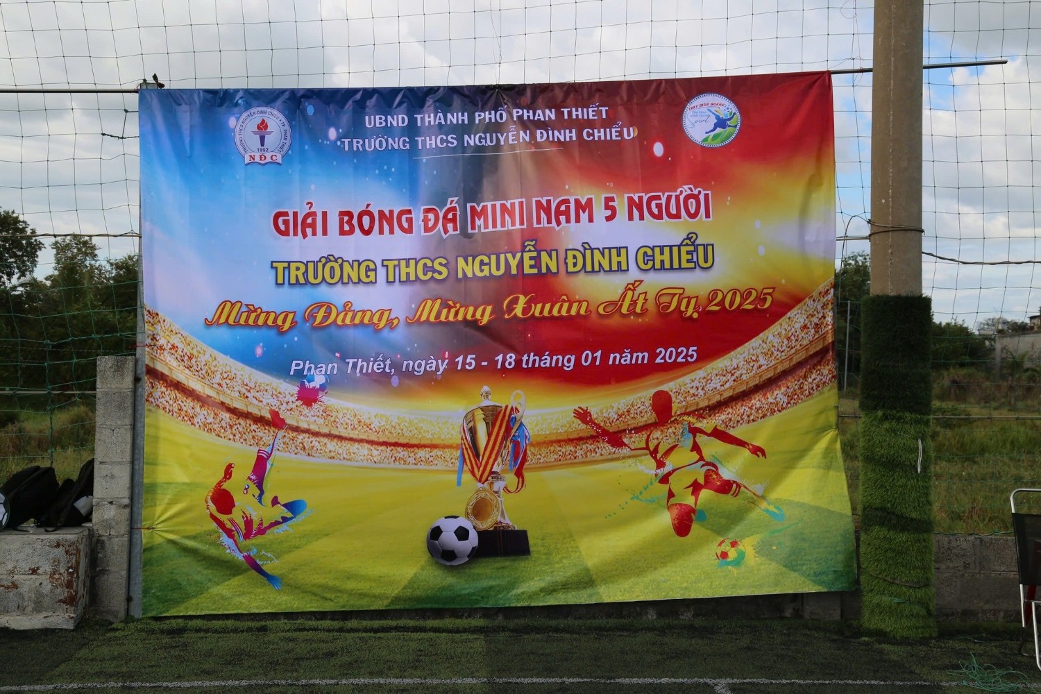 Giải bóng đá mini năm học 2024 - 2025