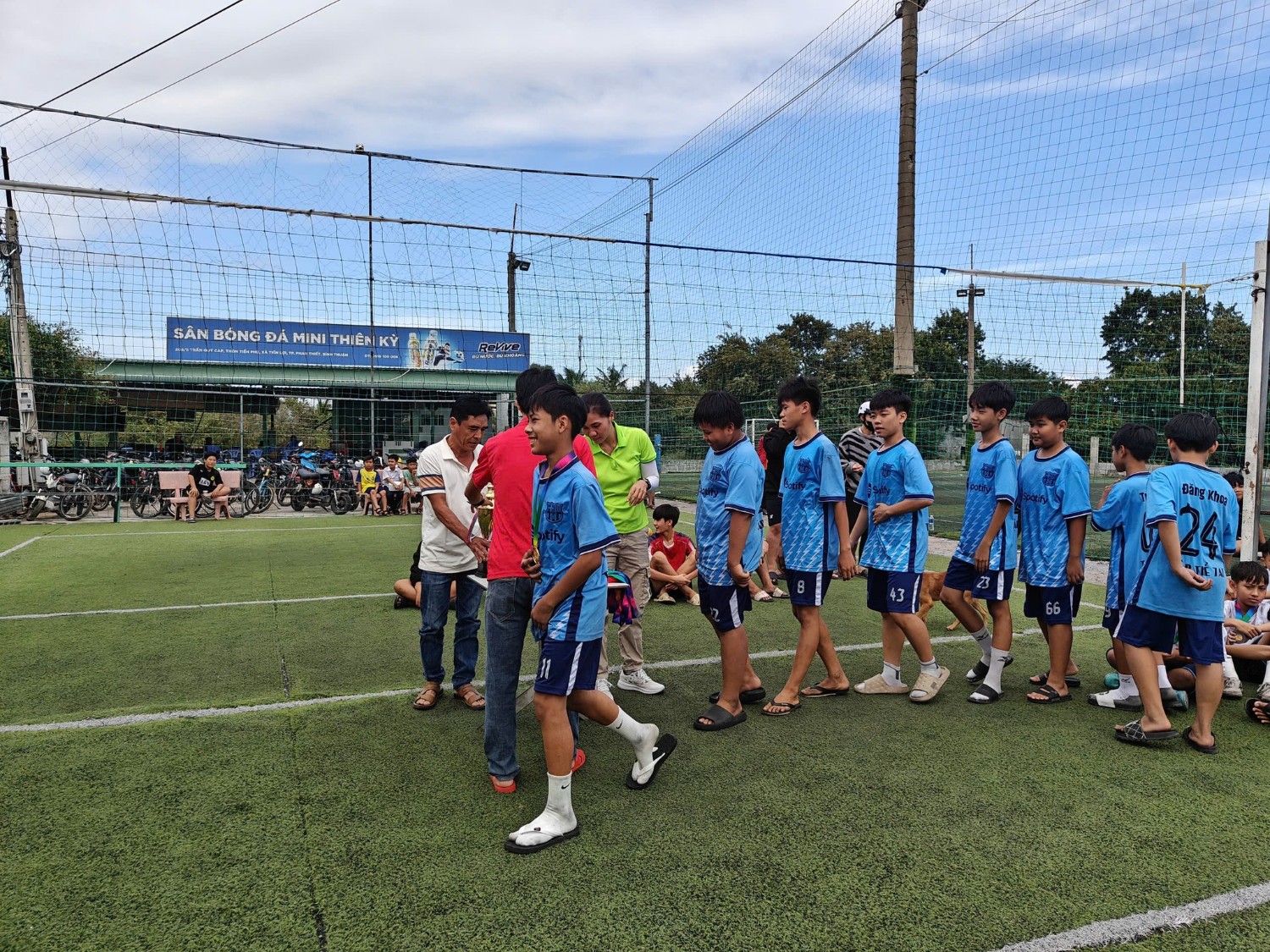 Giải bóng đá mini năm học 2024 - 2025