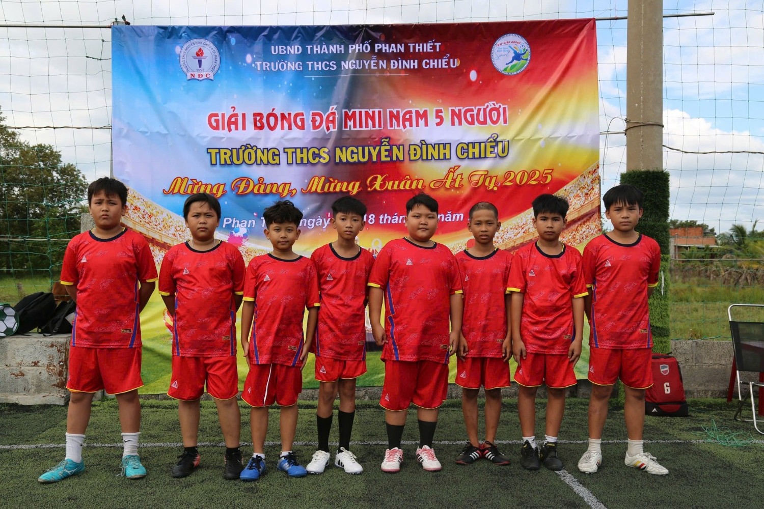 Giải bóng đá mini năm học 2024 - 2025