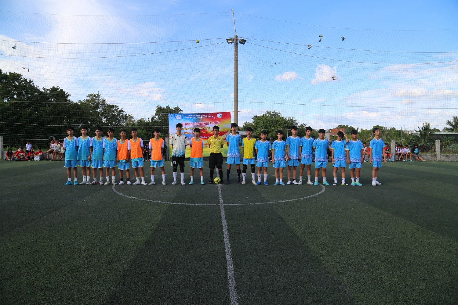 Giải bóng đá mini năm học 2024 - 2025