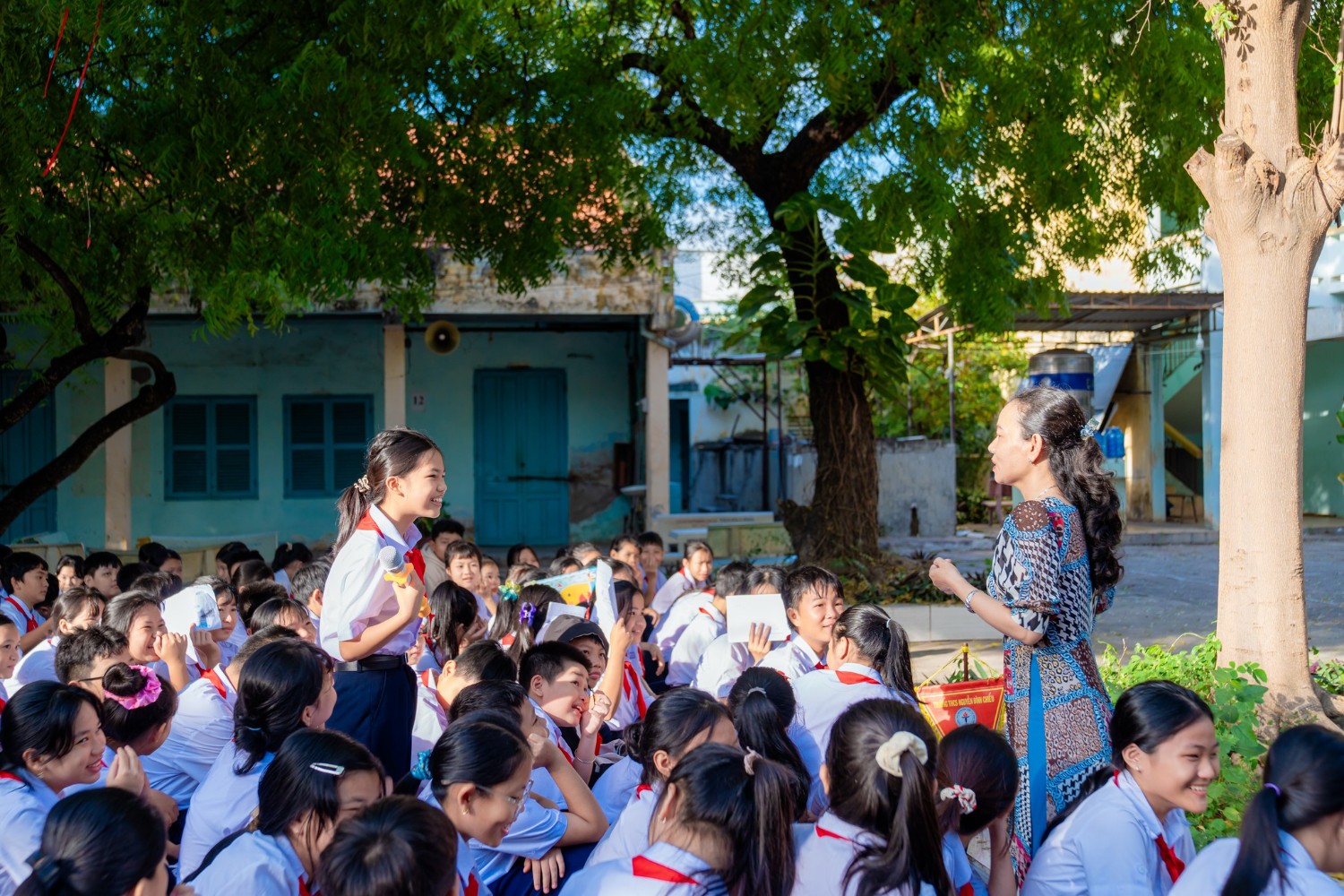 Sinh hoạt dưới cờ, chủ điểm "Tôn sư trọng đạo", năm học 2024-2024-2025