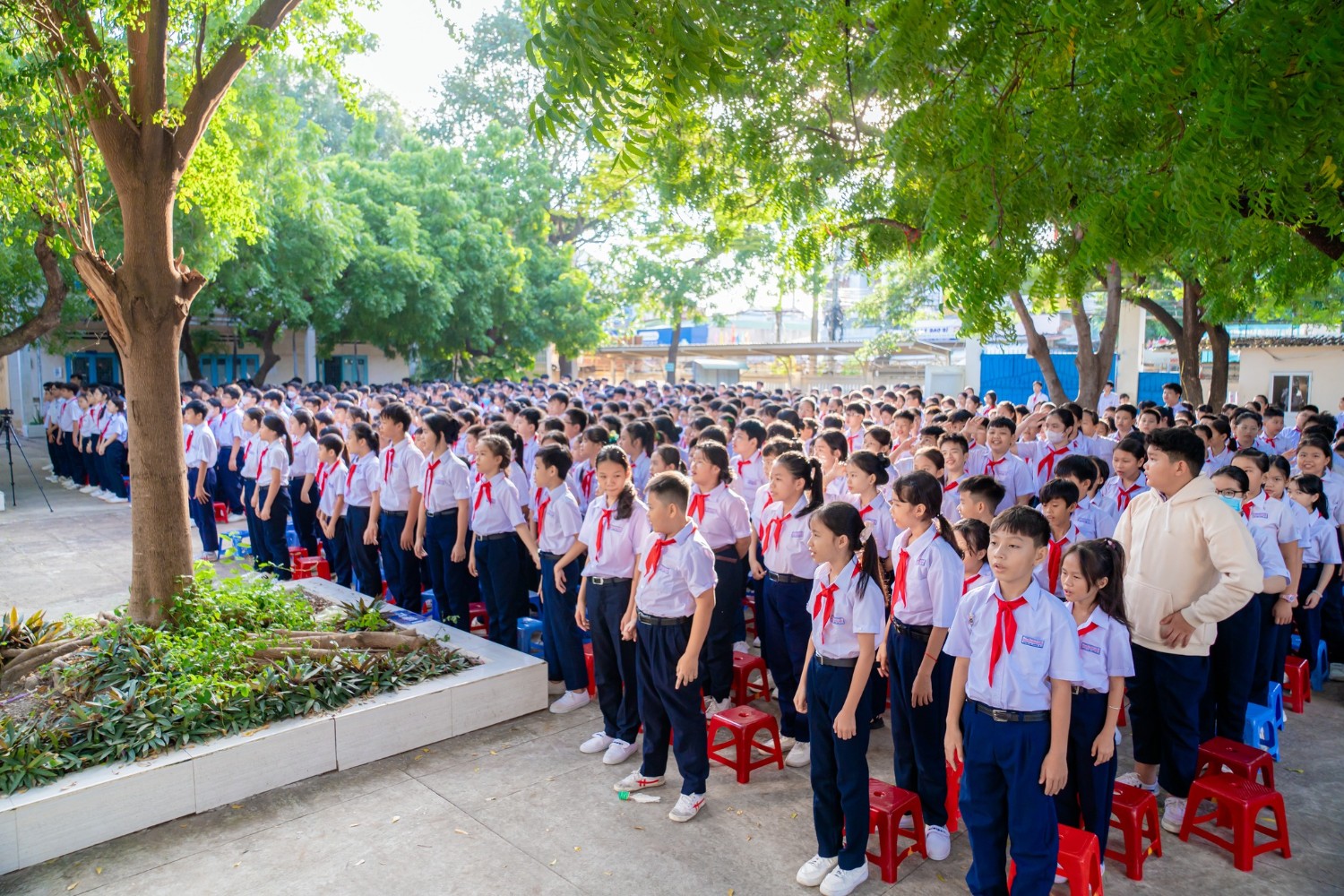 Sinh hoạt dưới cờ, chủ điểm "Tôn sư trọng đạo", năm học 2024-2024-2025