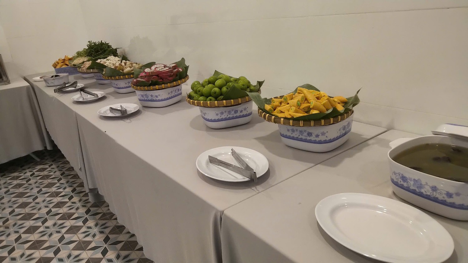 Dã ngoại 8/3/2035