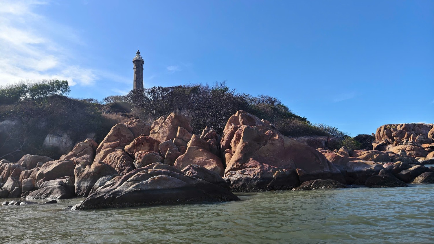 Dã ngoại 8/3/2035