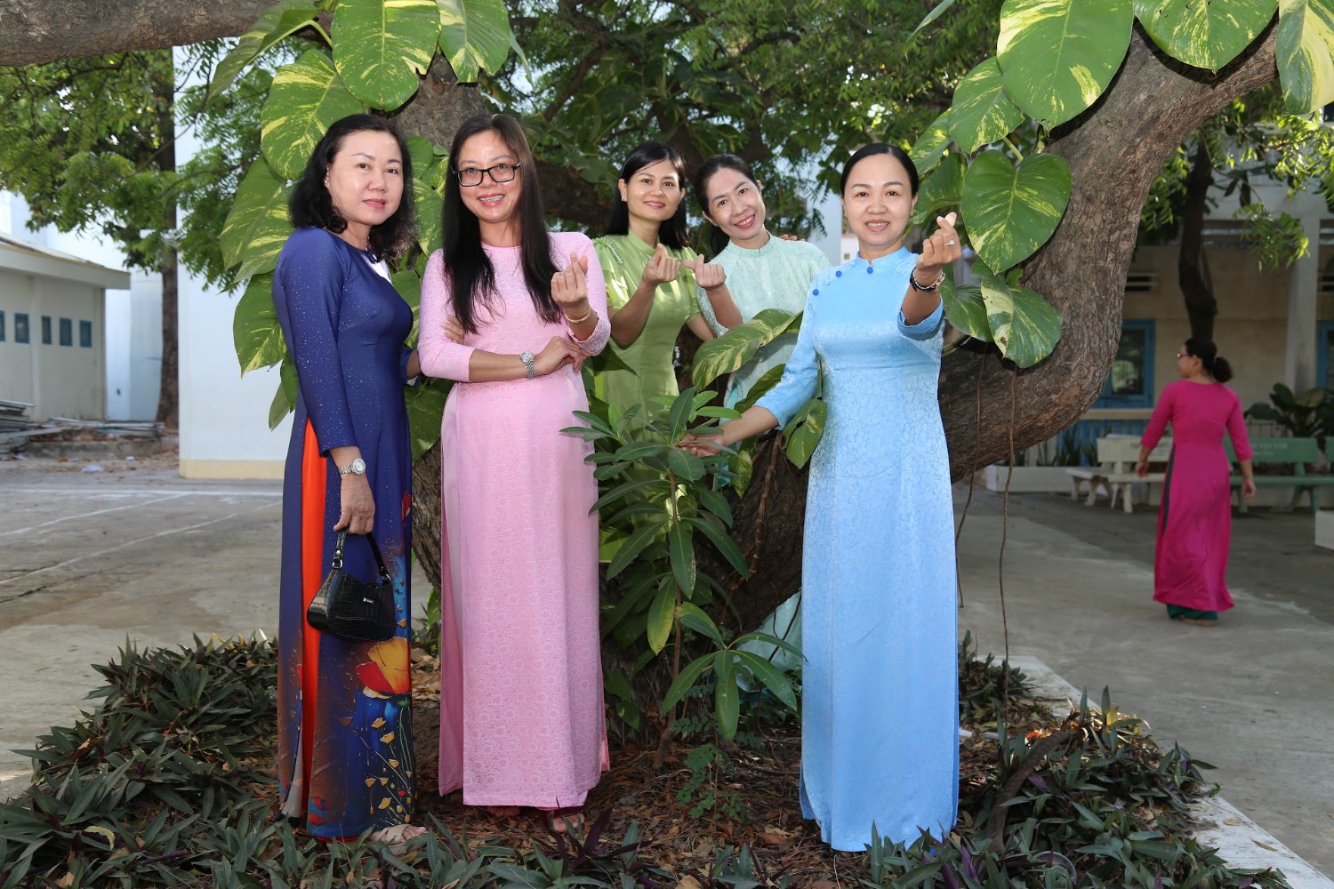 Tuần lễ áo dài