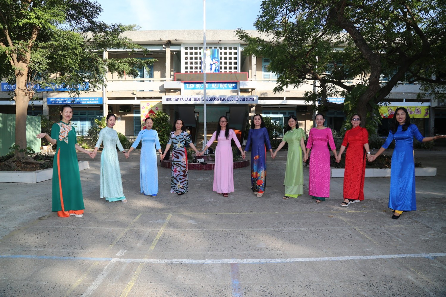 Tuần lễ áo dài