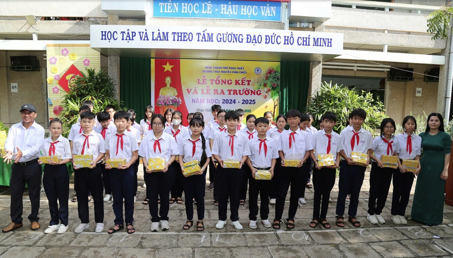 Lễ tổng kết năm học 2024-2025