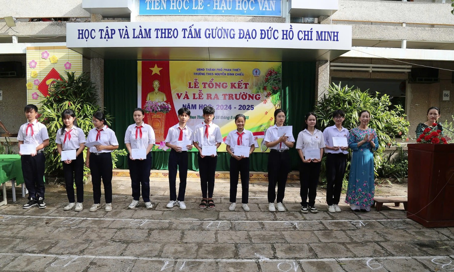 Lễ tổng kết năm học 2024-2025