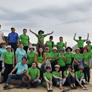 TRƯỜNG THCS NGUYỄN ĐÌNH CHIỂU TÍCH CỰC HƯỞNG ỨNG CHIẾN DỊCH “CHỦ NHẬT XANH” CÙNG PHƯỜNG TIẾN THÀNH