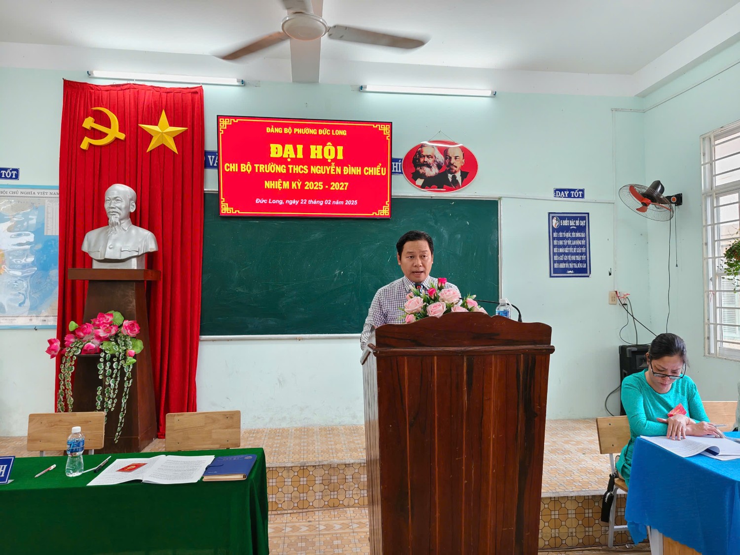 Đại hội chi bộ nhiệm kỳ 2025-2027