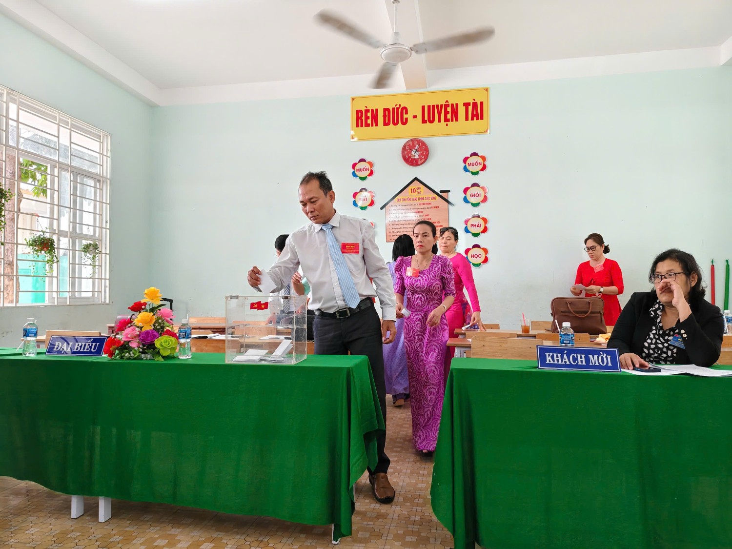 Đại hội chi bộ nhiệm kỳ 2025-2027