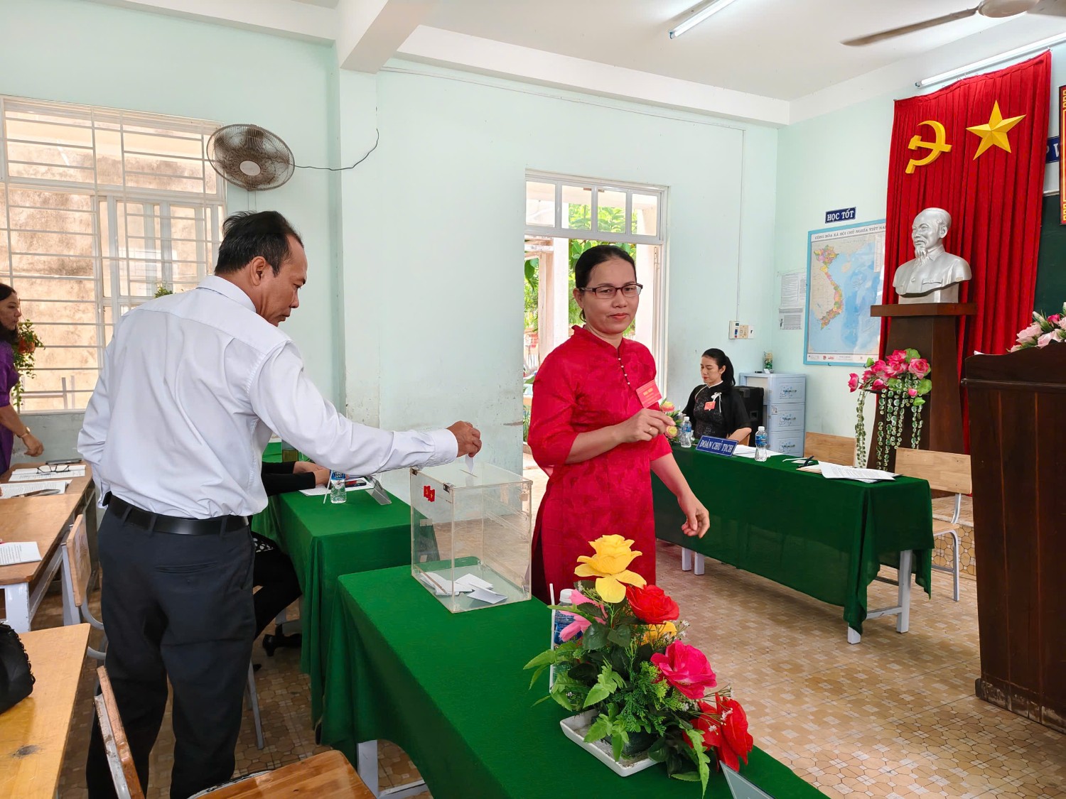 Đại hội chi bộ nhiệm kỳ 2025-2027